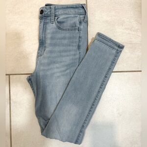 Hollister - Ultra High Rise Skinny Jeans